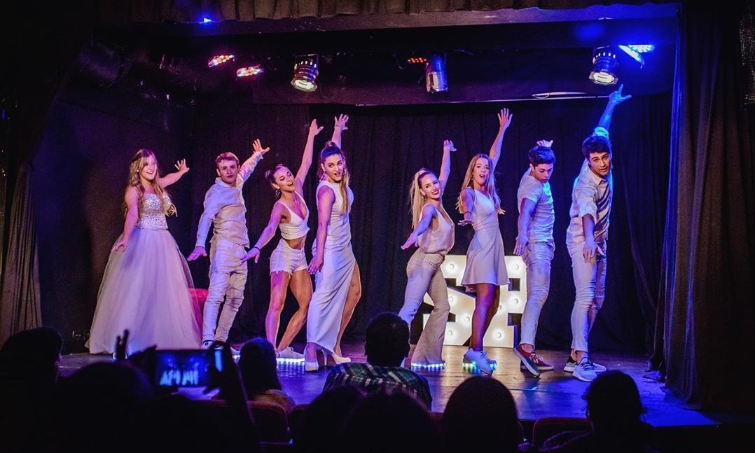 Hoooy!! Última función de Sintonía Pop. No te lo pierdas! Conseguí tus entradas en la boletería del teatro (Corrientes 1630) o por tuentrada.com