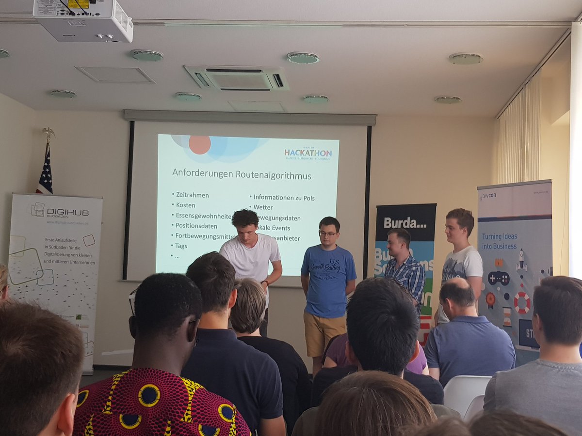 DIGIHUB_SB's tweet photo. Pitch 3 - localley möchte smarte Tourenplanung bieten #hackfr19 https://t.co/ClSZPfFg8D