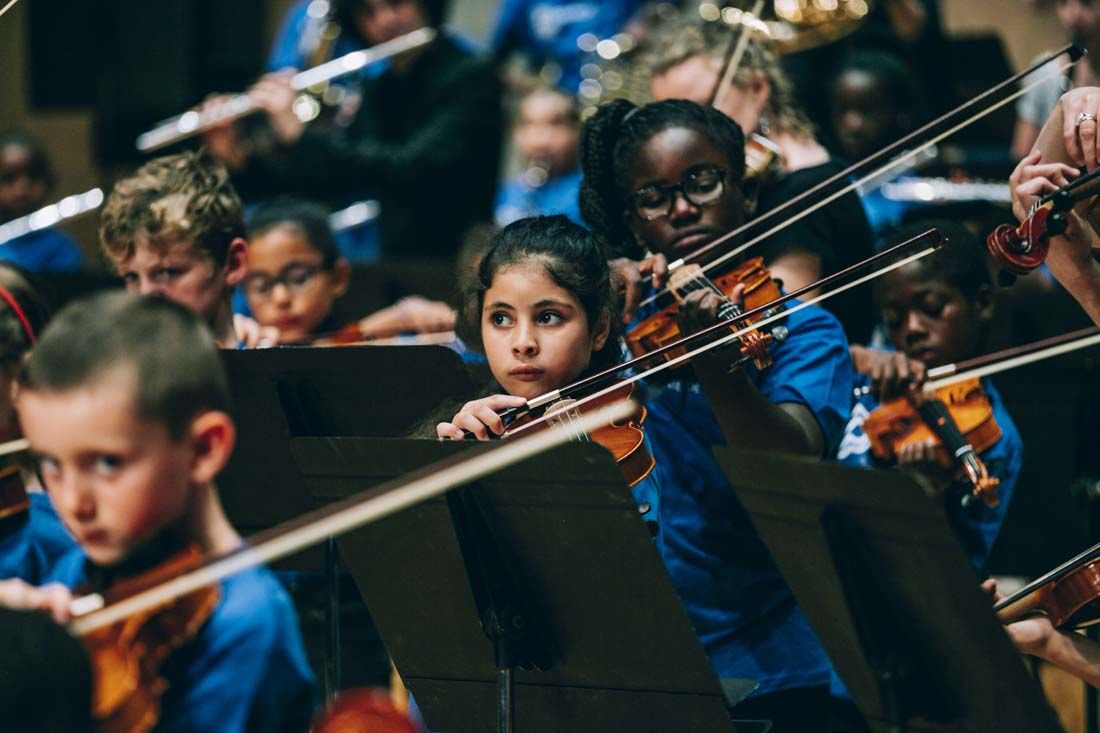 orchestresdemos's tweet photo. CONCERT
À l' @operademassy, l'Orchestre sera dirigé par Eric Villevière et interprétera plusieurs compositions classiques et traditionnelles.
Rdv à 15h30 !
#philharmoniedeparis #orchestresdemos #ouestessonne #operademassy https://t.co/slfqgYkEH1