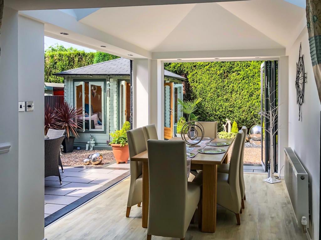 Windows5Star's tweet photo. living spaces from 5 Star.All our extensions are bespoke and individually tailored to your needs so why not get a FREE DESIGN quote today https://t.co/mzJ5D0SpYF. #rearextension #localbuilder #whichapproved #fmbmembers #largeshowrooms #Kidderminster #Worcester #open7days https://t.co/7an9arq9yn