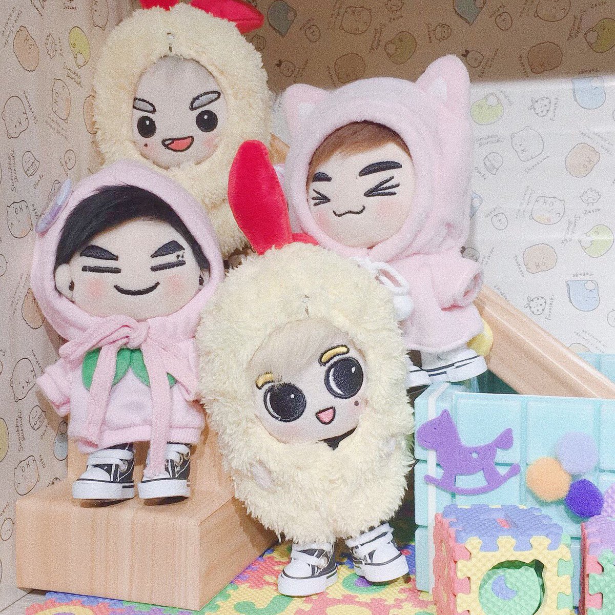 Rooona1A's tweet photo. 🎡🎢⛱���🎠

#GOT7  #갓세븐  #GOTOON 
#GOTOONdoll #개터리 #맠터리
#퉤터리 #녕터리 #뽐터리 #뱀터리 #겸터리 https://t.co/Of8vFzXbuA