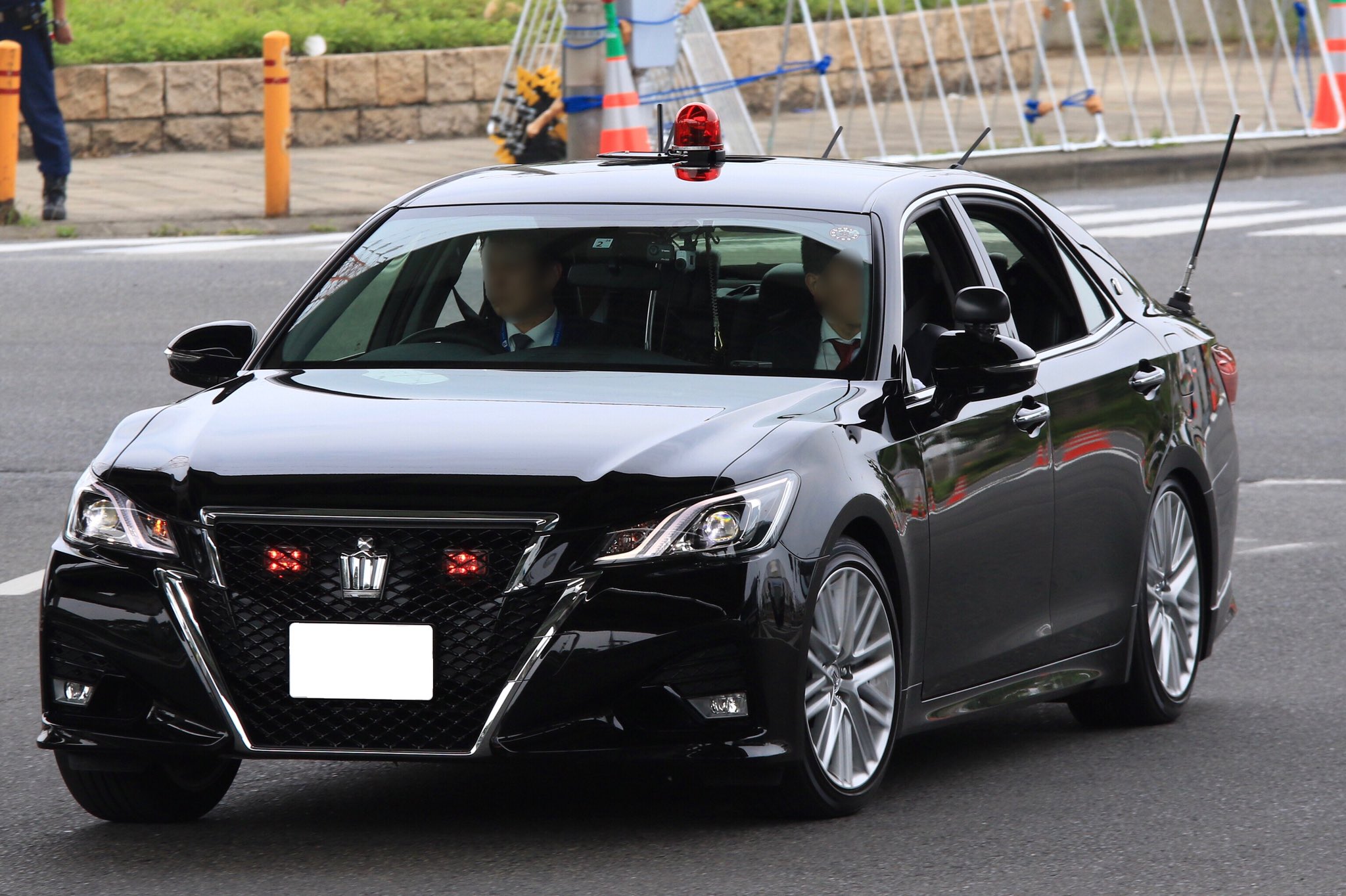 Naoki G大阪サミットにて車列警護を担当した 警護車達 大阪府警 Ls 神奈川県警 フーガ 愛知県警 アスリート 警視庁 シーマ 撮影場所でお会いした皆様方お疲れ様でした T Co 3hfzqzcpzn Twitter