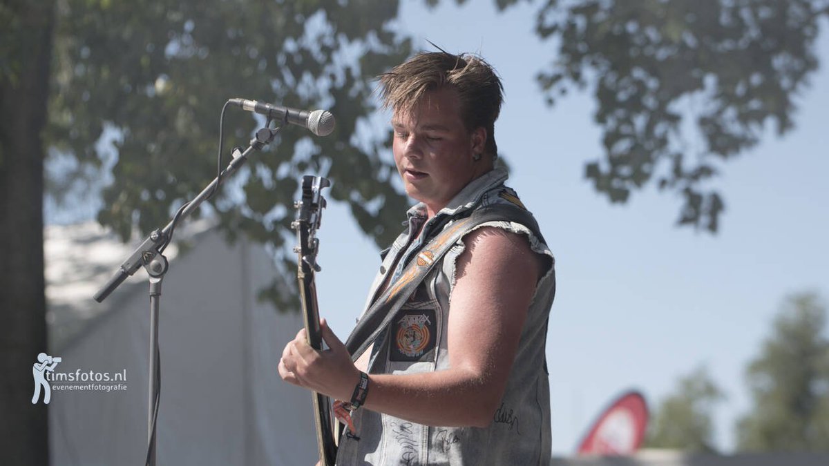 VIDEO: Dokk'em Open Air 2019 druk, warm en gezellig! - rtvnof.nl/video-dokkem-o…