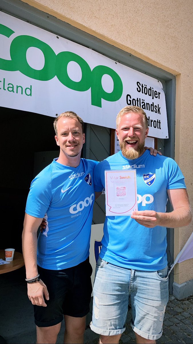 getswish's tweet photo. Swisha smidigt i Almedalen! Kommentera om du också vill ha en unik Swish-skylt till ditt företag eller din organisation 💸 #almedalsveckan #Almedalen #Almedalen2019 https://t.co/xxIu4UeCk9