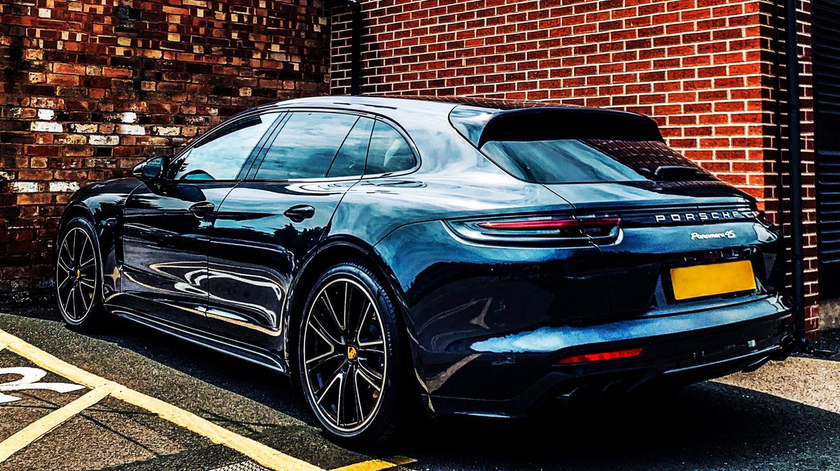 supercarsfordad's tweet photo. It’s the weekend, let’s go! Is it a Porsche Panamera 4S day?
Hello @porsche @porsche_gb
Photo @supercarsfordad
#supercarsfordad #supercars #fastestate #porsche #porschepanamera #porschepanamerasportturismo #panamera #panamerasportturismo #sportturismo #shootingbrake https://t.co/OvOKe75e8T