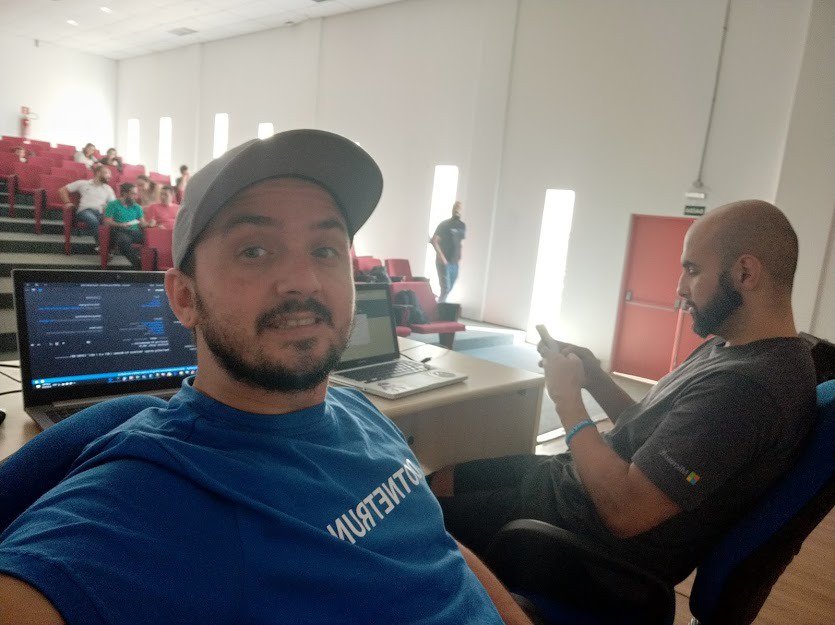 camaramilton's tweet image. Mais um Visual Studio 2019 Launch, dessa vez em Araraquara, São Paulo onde falei sobre Colaboração Contínua com o Visual Studio Live Share. #dotnetsp #devopsprofessionals #sampadevs #visualstudio2019launch
