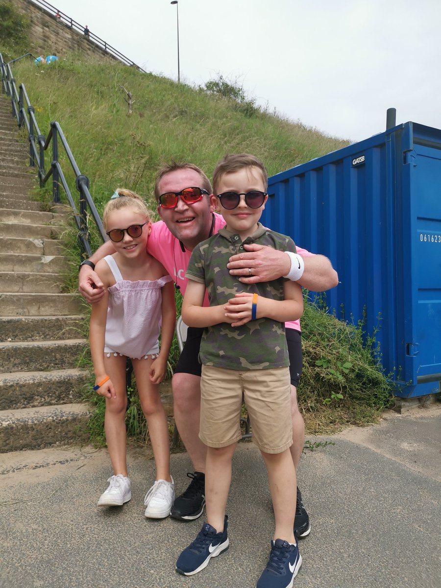 ClassFitUK's tweet photo. Thank you @LeroyDC  #kingeddiesstairchallenge #communityspirit #TVLB #ClassFit #supportlocal https://t.co/lyAgaxV5Sm