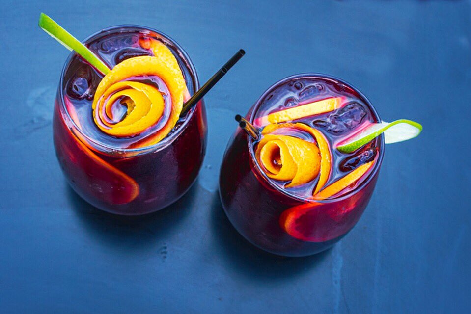 When life gives us lemons...we put them in our sangria 🍋😍

Today is your last chance to try our $5 red or white sangria on our patios!