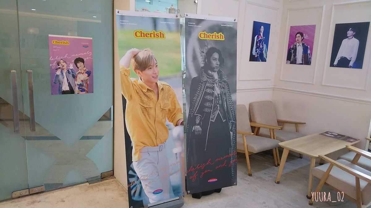 yuura_02's tweet photo. #멋쟁이신사 #특바 #83전시회 #희특전시회
去年に引き続き♥
また83展示会に来れて嬉しい♥
#HappyLeeteukDay 

@special1004 https://t.co/RBaGz1PeJp
