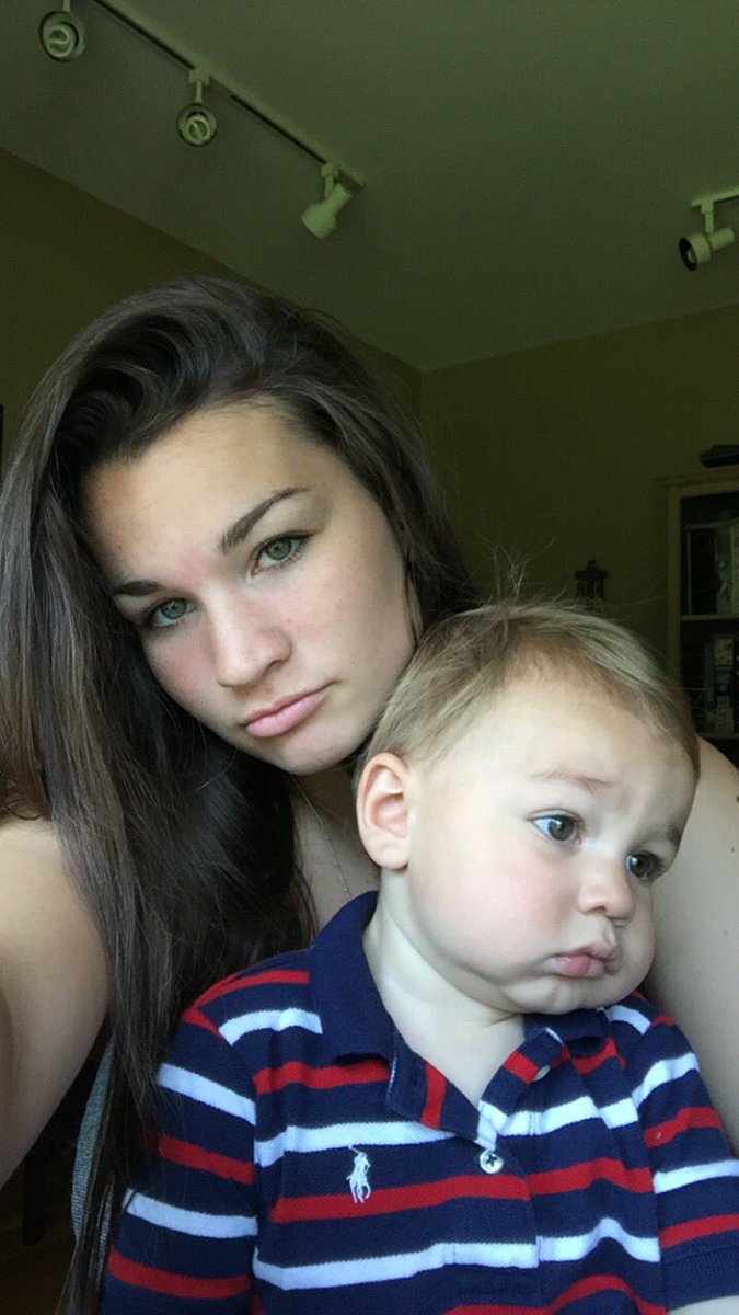 MarxEllie's tweet photo. he gets it from his momma📸 https://t.co/otObigW9Vd