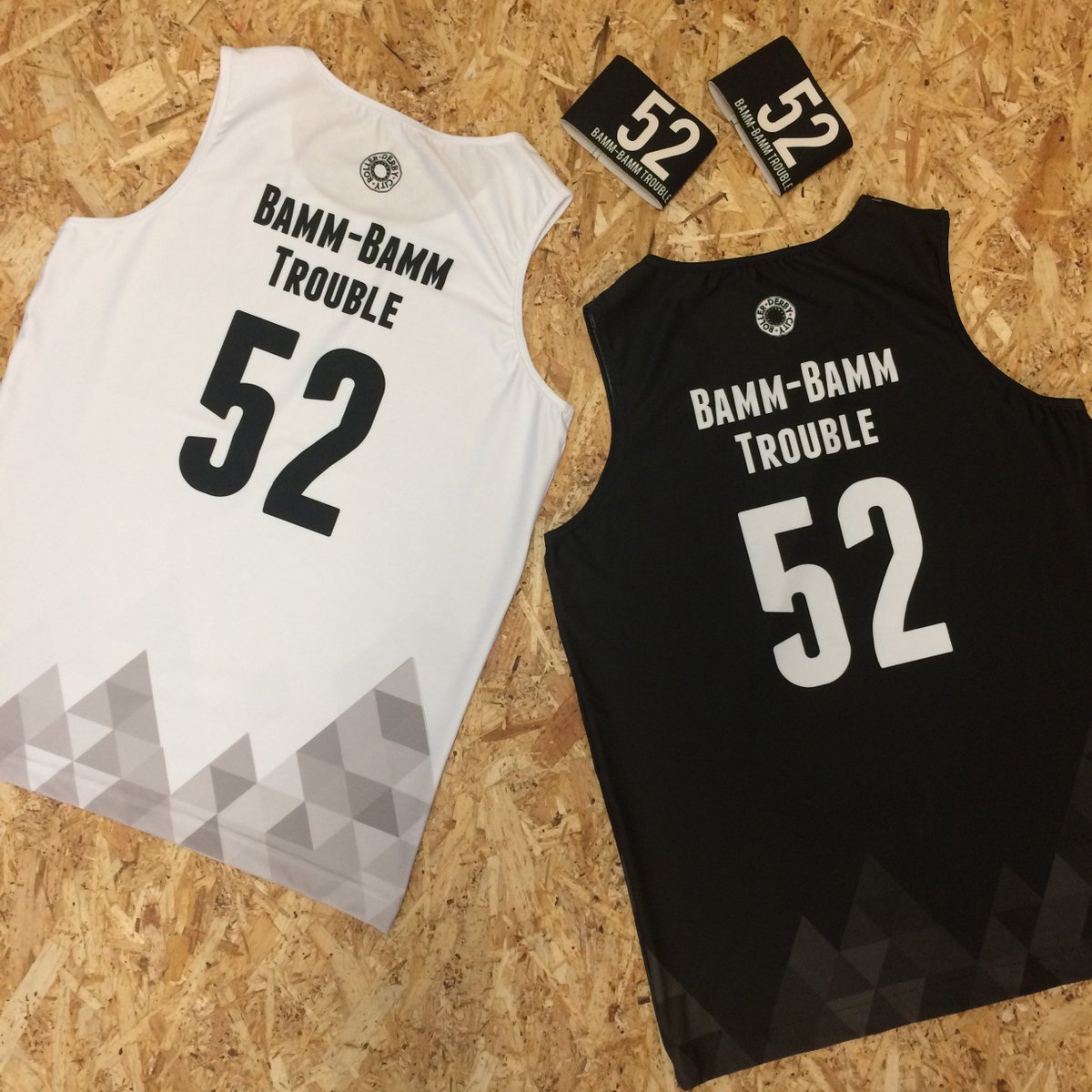 RollerDerbyCity's tweet photo. Bamm-Bamm trouble has snapped up a pro tank set with arm bands to match 😍 Have you checked out our pro scrim designs? We've got a bunch of awesome designs to choose from...  https://t.co/gqxt3TRyKC #rollerderby #proscrim https://t.co/W0DEZUl7lU