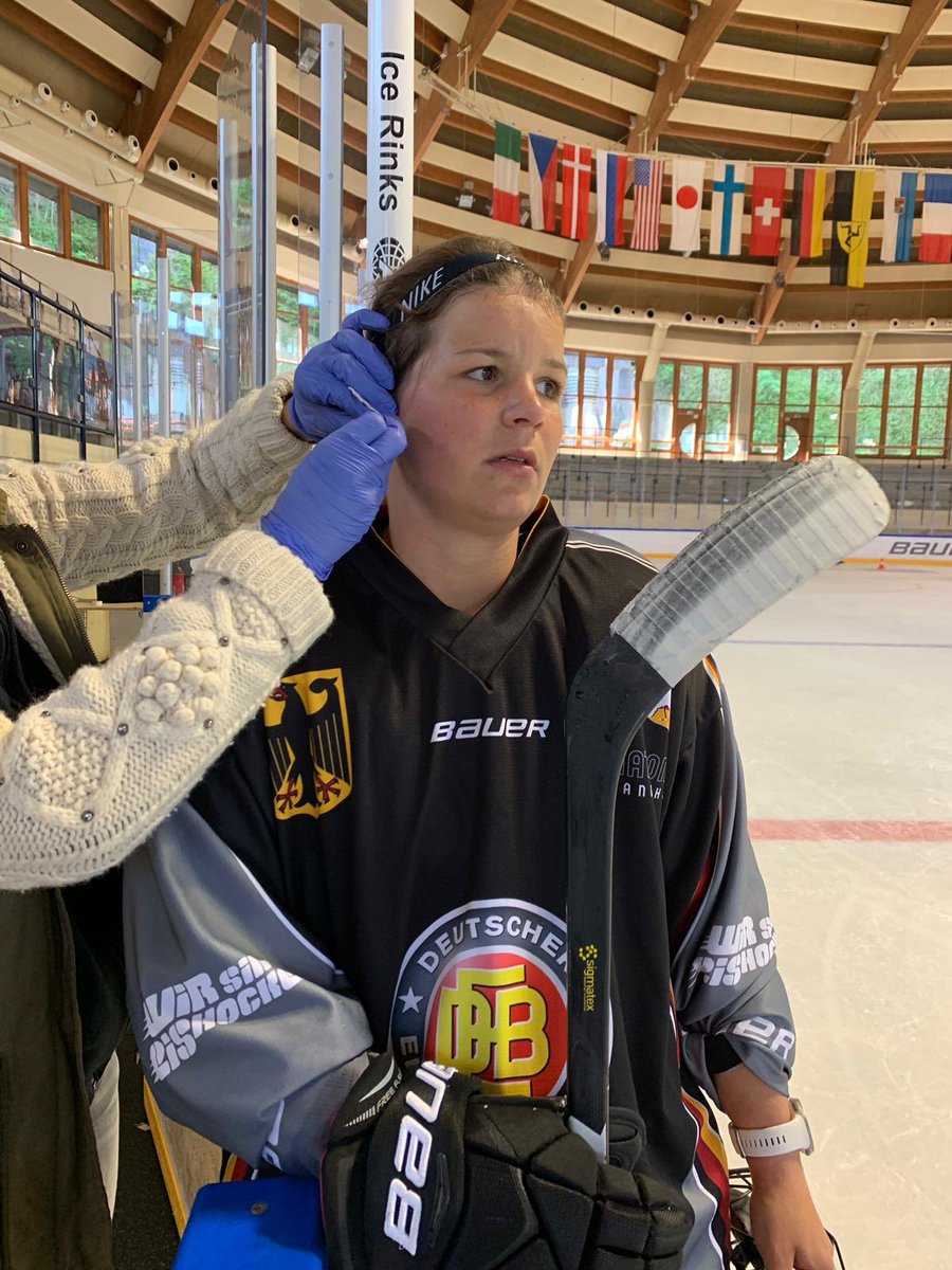 ZornJ7's tweet image. On-Ice Test Tag 😈. Wenn man das Bild so sieht, glaubt ihr, dass es vor oder nach dem Test entstanden ist? 🤔 #onicetesting #lifeofanathlete #TeamDeutschland