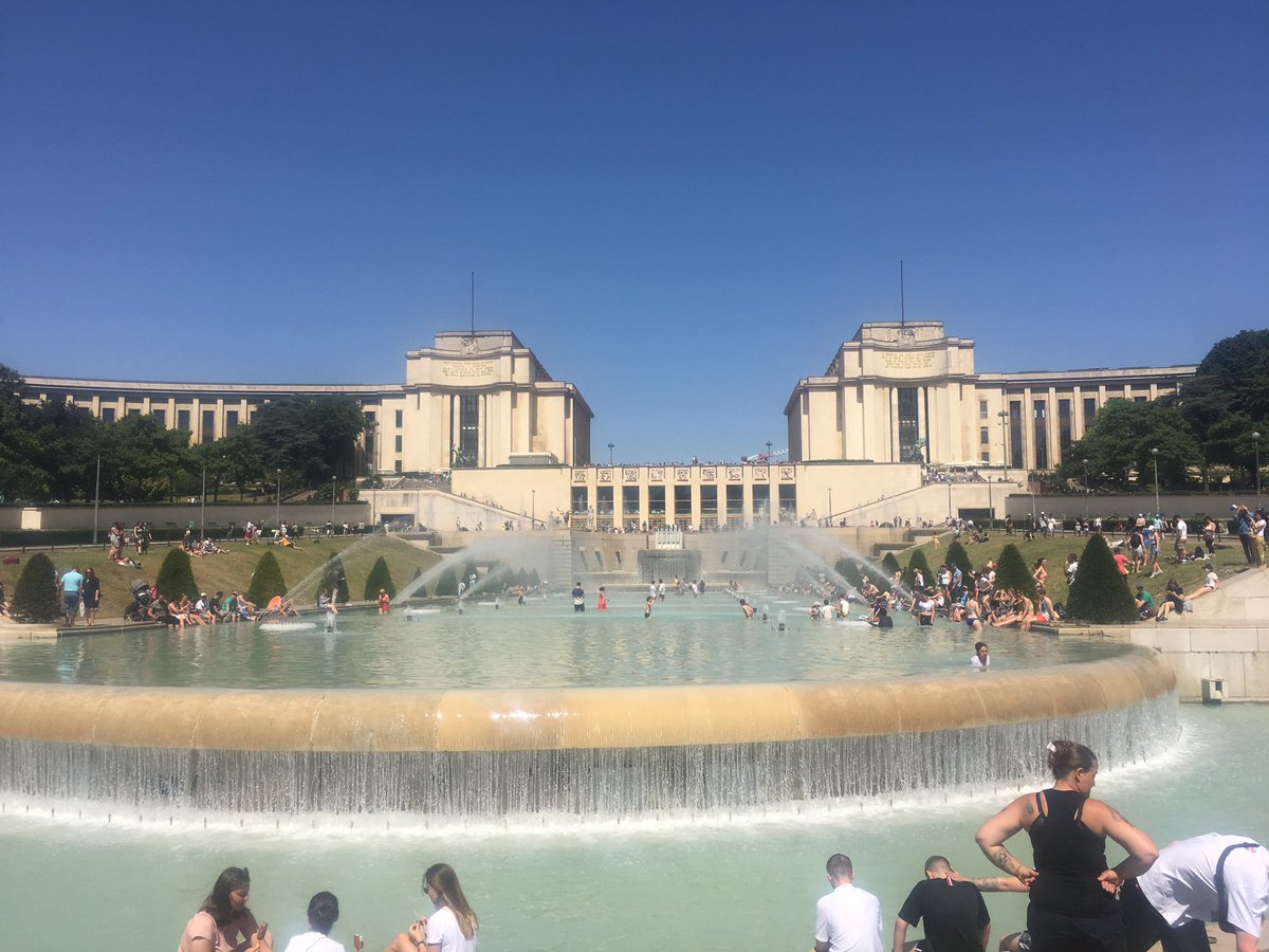 Fly_from_Cork's tweet photo. We are in Paris, seen all the big sights. Any hidden Gems for us?? Preferably cool, it’s roasting here 🔥🔥🔥🔥 #flyfromcork https://t.co/4EPCW82R6J