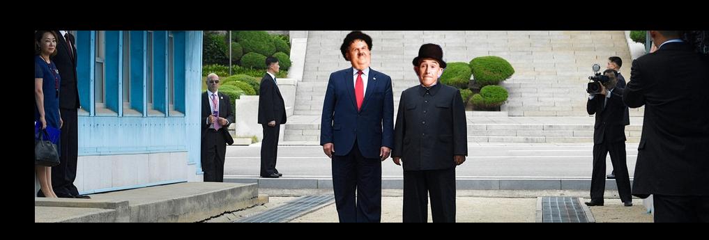Mike__Gibson_'s tweet photo. #ELTrumpy
#Entmilitarisierte Zone: US-Präsident Trump trifft #Nordkoreas Machthaber #KimJongUn *oder?* https://t.co/mHNmQVfCRI