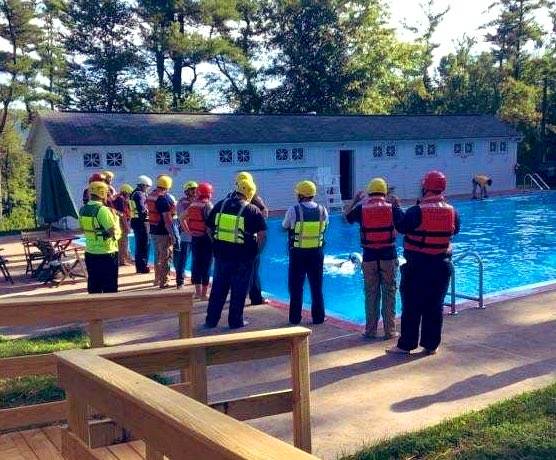 JohnFetterman's tweet image. This morning the Lebanon County Special Operations Team utilized the LG pool to train for emergency water rescue situations. 🚒🚔😄 

Happy these brave men and women have a spot to train for an emergency water situation.