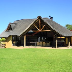 Unkulunkulu wenyoka says follow @zulubuyandsell we have some of the best accommodation in the world #WorldPride #WorldEnvironmentDay #soccer #soccermom <a href="/Jrue_Holiday11/">Jrue Holiday</a> <a href="/SAFARISTREAM/">Safaristream Travel</a> <a href="/veterantraveler/">Gander Service Dog</a> <a href="/Crazytravelista/">Crazy travelista</a>