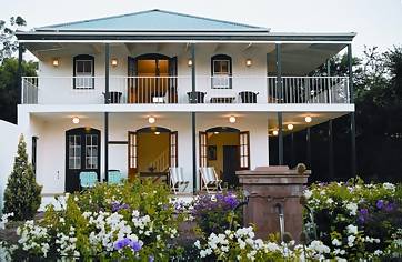 lnkd.in/ge8Fevg says follow @zulubuyandsell we have some of the best accommodation in the world <a href="/KingStTownhouse/">THGExperience</a> #townhouseforrent #TOWNSHIP #townsvilleshines <a href="/township_mobile/">Township</a> <a href="/NeptunePolice/">Neptune Township PD</a> <a href="/VeronaTownship/">Township of Verona</a> <a href="/SouthAfrica_new/">South Africa Forum</a>