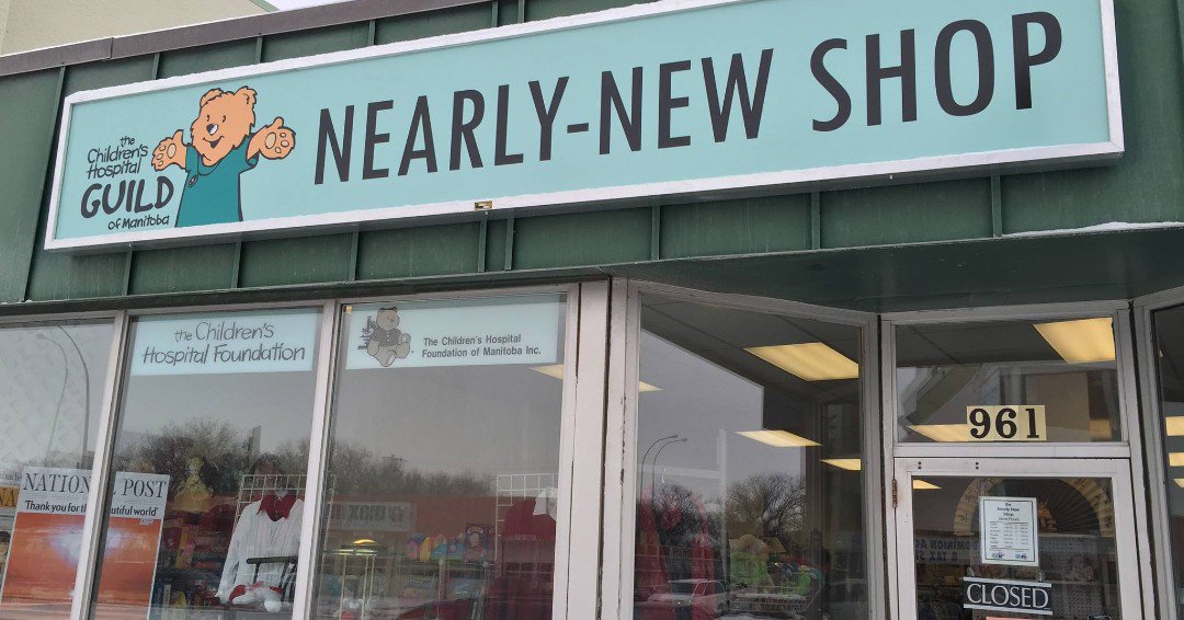 CHFManitoba's tweet photo. Don't miss out on the Sizzling Summer Sale starting Tuesday at the #NearlyNewShop at 961 Portage Ave! Summer clothing, belts and shoes are 50%!
Proceeds from the Nearly New Shop support the Children's Hospital Foundation of Manitoba. ❤️ https://t.co/tiTea2RoyH