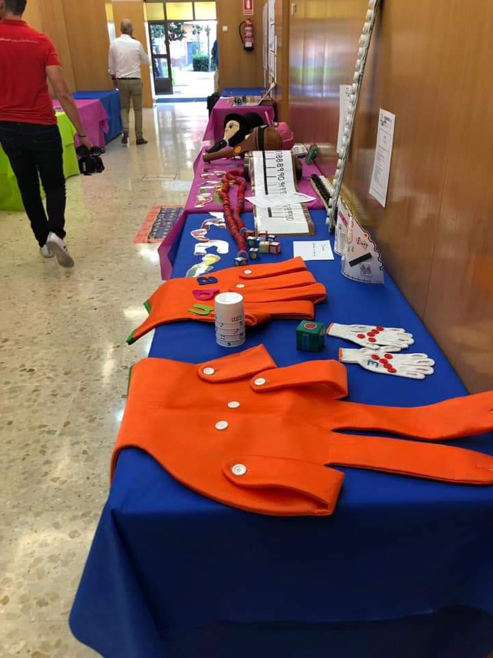 SalesianosVSJB's tweet photo. Nuestro colegio sede del V Congreso Nacional sobre Cálculo ABN. Lugar y momento común en el que se comparte, se aprende, se comunica y se conoce a las compañeras y compañeros que caminan por el mismo sendero matemático. #5congresoABN2019 https://t.co/fr6aO4DhPF