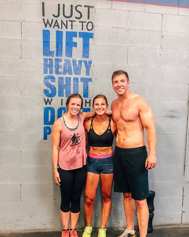ckulll's tweet photo. 12 hours of workouts for 12 amazing heroes: Spike, Caleb, Adrian, Will Lindsay, Helton, Chris Kyle, Emily, Weston, DVB, Edward White, Coffey &amp; Wes 🇺🇸⁣⁣
⁣⁣
We scaled and broke it up by three but we did it!!! 10.3 miles, 3 rips, 1 muscle up (by @geske4… https://t.co/Q8DmfxDEHx https://t.co/afyFUCZ7YA