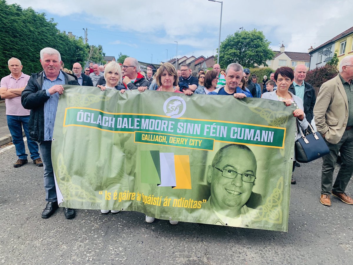 M_AndersonSF's tweet photo. A fitting tribute to finish a weekend of commemorative events to honour Derry’s Republican Dead.

@ElishaMcC_SF MP addressed the republican family about tough times endured &amp; the importance of a family staying together

Proud to unveil the new Republican stone with @billmaginn https://t.co/EVKAPIcpBR