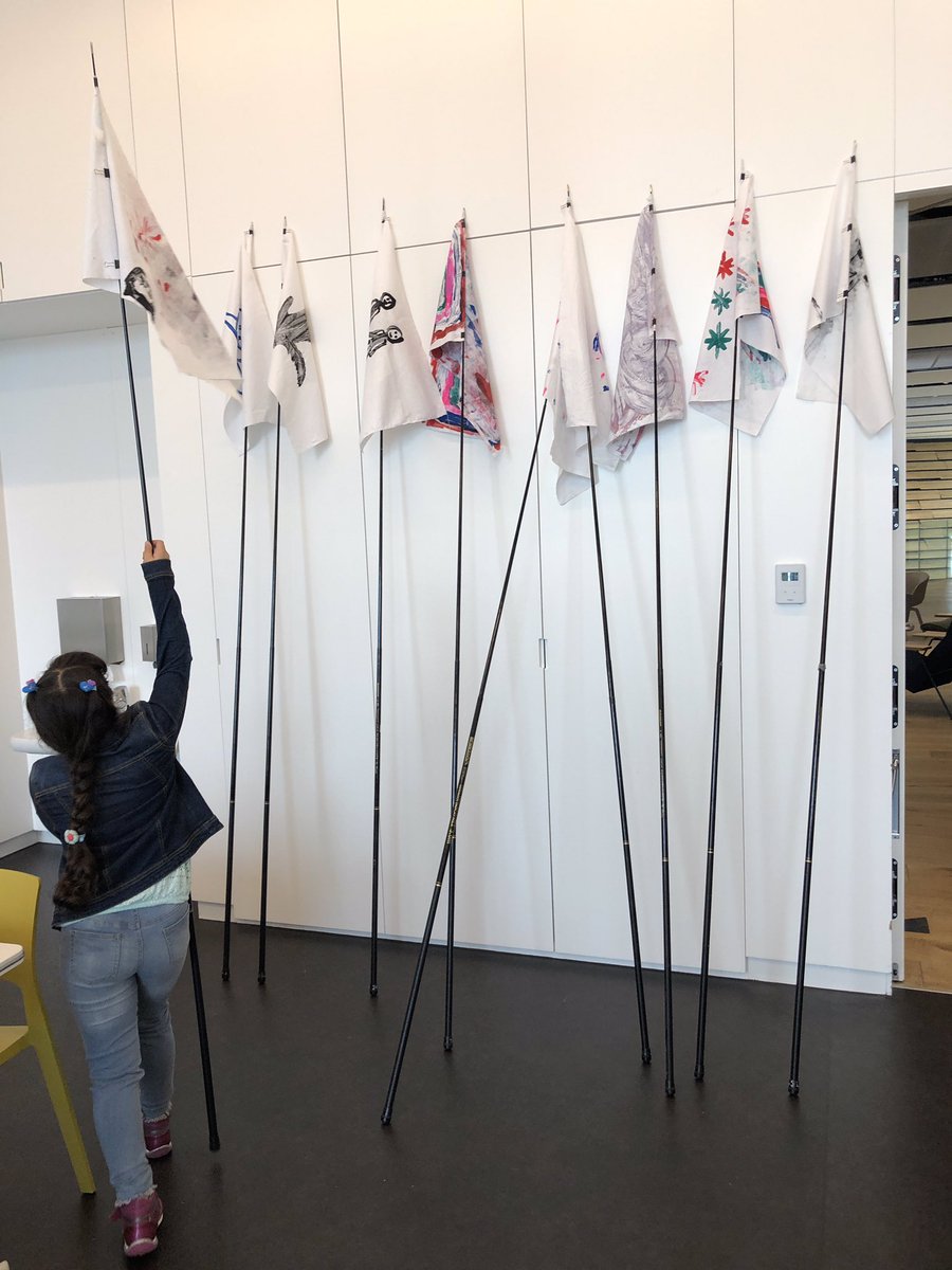 ImanTajik's tweet image. Thanks everyone who came to hear about my work &amp;amp; also for flag making workshop in @VADundee Thanks to @VADundee to host us &amp;amp; thanks to @WAVE_particle to support me for workshop.
#refugeeFestscot #Dundee @scotrefcouncil #ImanTajik #flag @thewhoisproject #WhoIsProject #RefugeeWeek