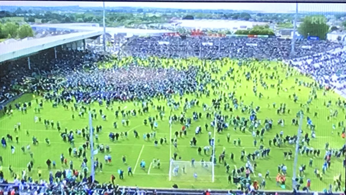 UpstreamNavig8's tweet photo. What a result! Well done Limerick ππ³π¬β€οΈ #gaa #Limerick #LIMTIP #MunsterFinal @LimerickgaaGaa https://t.co/lGsLDG0pst
