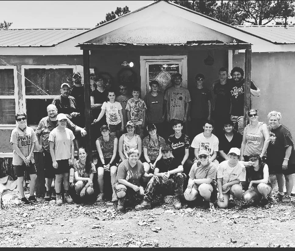 I've had a great time in Arkansas this past week working with other brothers and sisters in Christ.

 "He said to them, Go into all the world and preach the gospel to all creation."      -- Mark 16:15