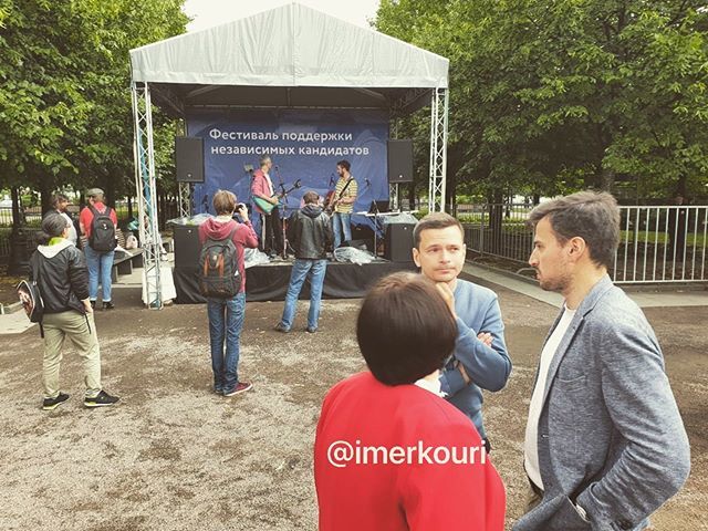 https://pbs.twimg.com/media/D-UWwYwX4AEe8Kf.jpg