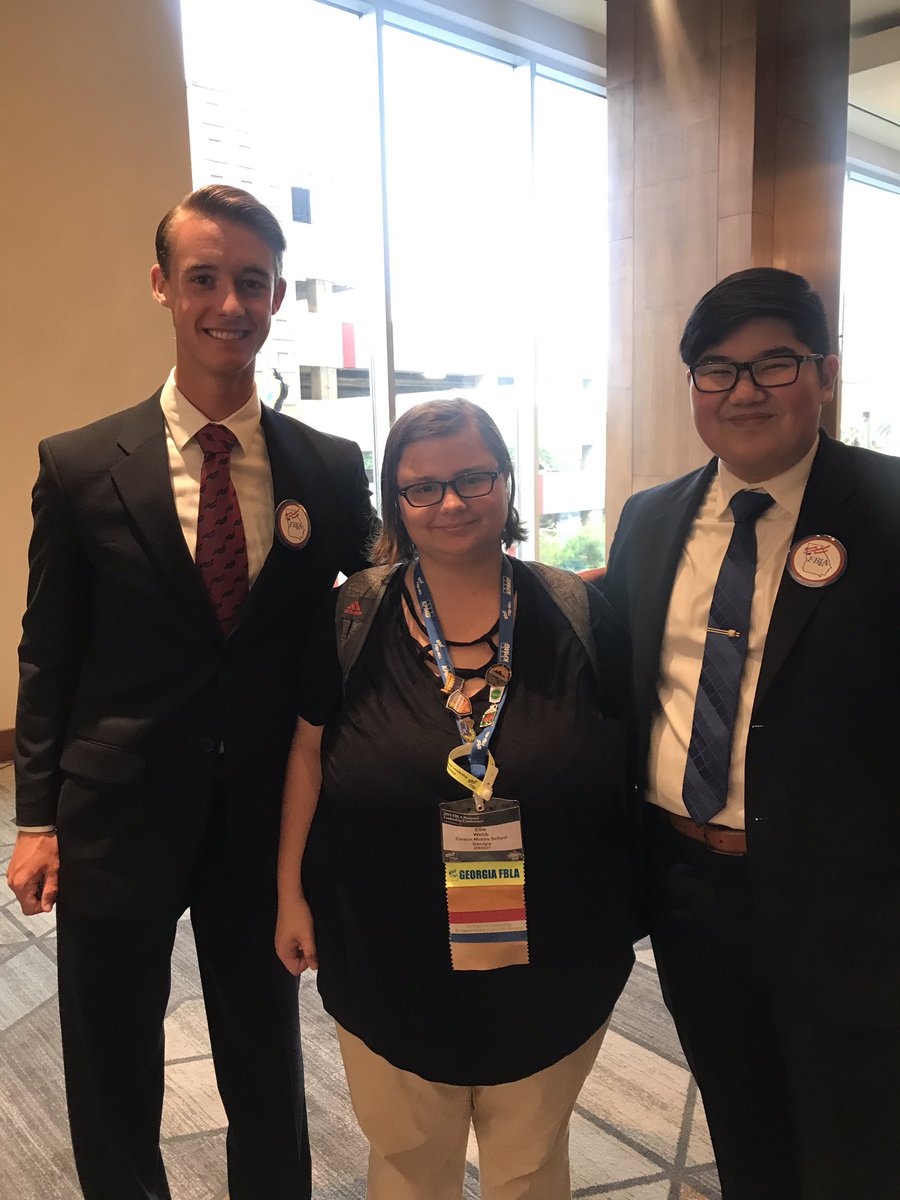 AWCMSFBLA's tweet photo. Georgia FBLA State Officers greet members and wish them luck as they compete! Classy move #GAFBLA #NLC19 https://t.co/GplVkYsa79