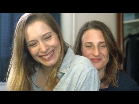 🎧 #SheCannes | Épisode 3 : Incarner la 1ère héroïne lesbienne à la télévision, ça fait quoi? Camille Cottin nous parle de son personnage Andréa dans « Dix pour Cent ».
Podcast a retrouver sur shecannes.fr &amp; plateformes d'écoute
<a href="/LeCNC/">Le CNC</a> #EllesFontYoutube <a href="/GroupeAudiens/">Audiens</a>