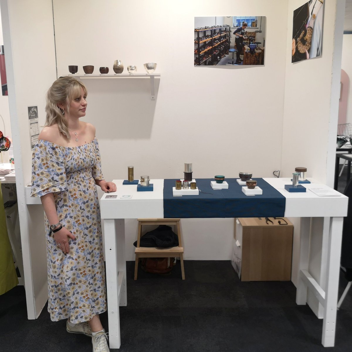 Helenafrussell's tweet photo. This week has gone so fast, met so many talented creatives and lovely visitors. Now it's time to relax and get back to it tomorrow.
Thank you @NewDesigners
#oneyearin #oneyearinthemaking https://t.co/0n5w6Y5cIz