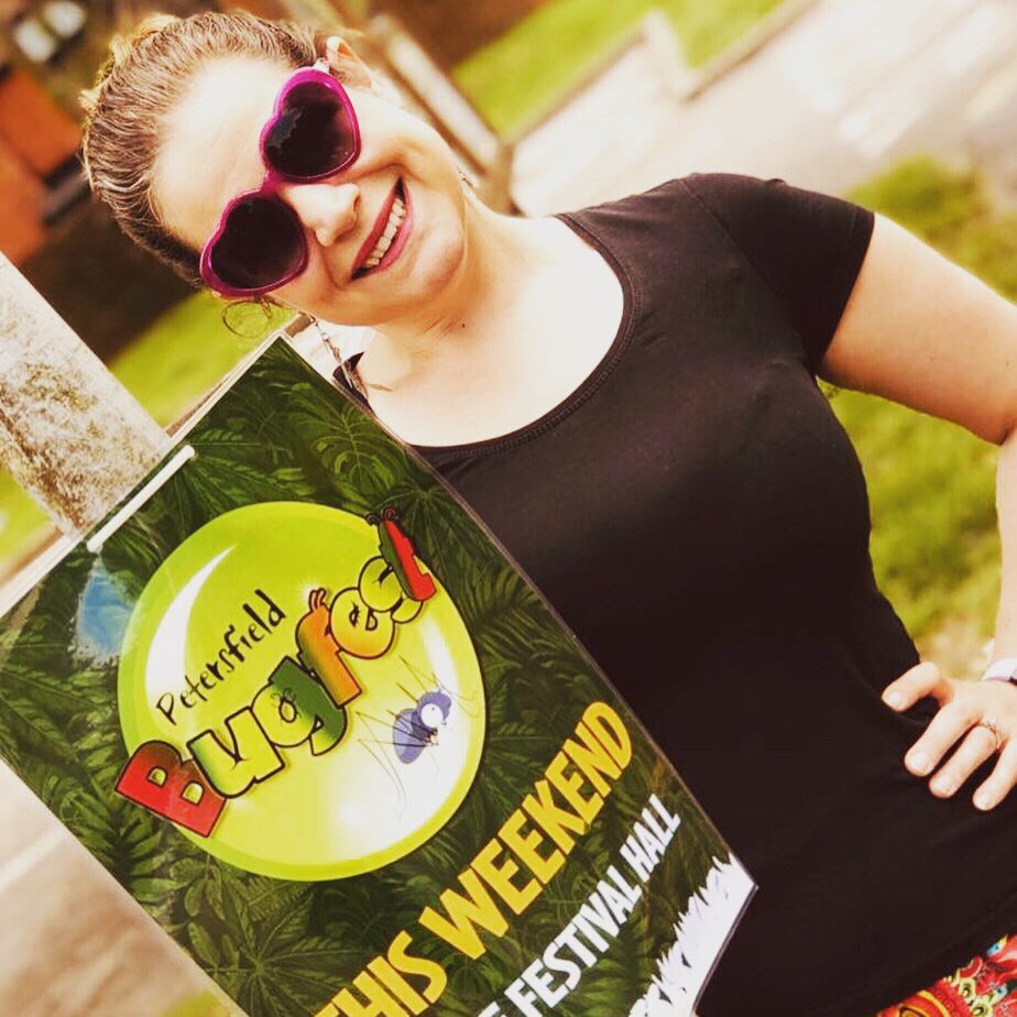 TheLilCockroach's tweet photo. We were super excited to be at Bugfest today in Petersfield and hang out with @VenomousVisions &amp; @WildlifeTrusts .... say hello to my little cockroach!

#EntoCon #BugFest #Roach #Bugs #Events #CarnageCockroach #Petersfield #ChildrensBook #Author #Entomology #WildlifeTrust https://t.co/Fvukd27BCw