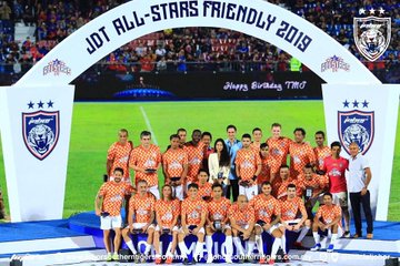 View image on Twitter