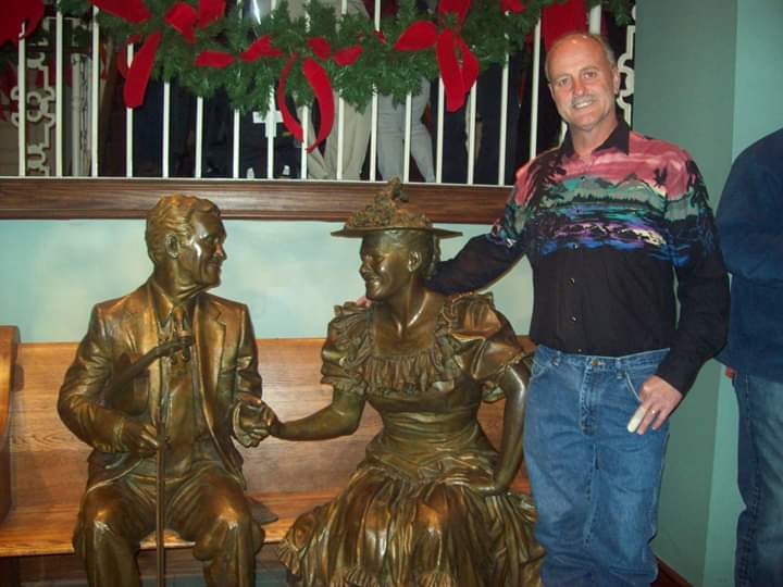 3 years ago, today, I lost my Daddy in an ATV accident. I miss him more and more, every day. The only comfort I have is knowing his heart and kidneys went on to save lives. I love you, Prince Charming. I hope you're still proud of me.  😭
07/04/1961 - 06/30/2016
#OrganDonation