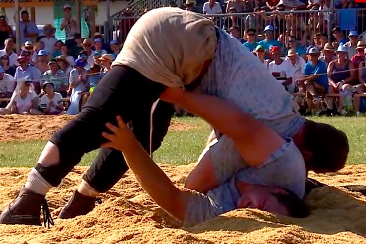 Armon Orlik siegt auch am Nordostschweizer Schwingfest. 

Der Festbericht unter: grheute.ch/2019/06/30/arm…