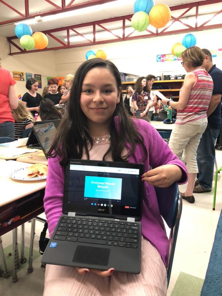 bchsspas's tweet photo. Some students chose to make videos for topics such as longer recess, more gym class, food waste, and recycling. https://t.co/nX7Jfy39pX