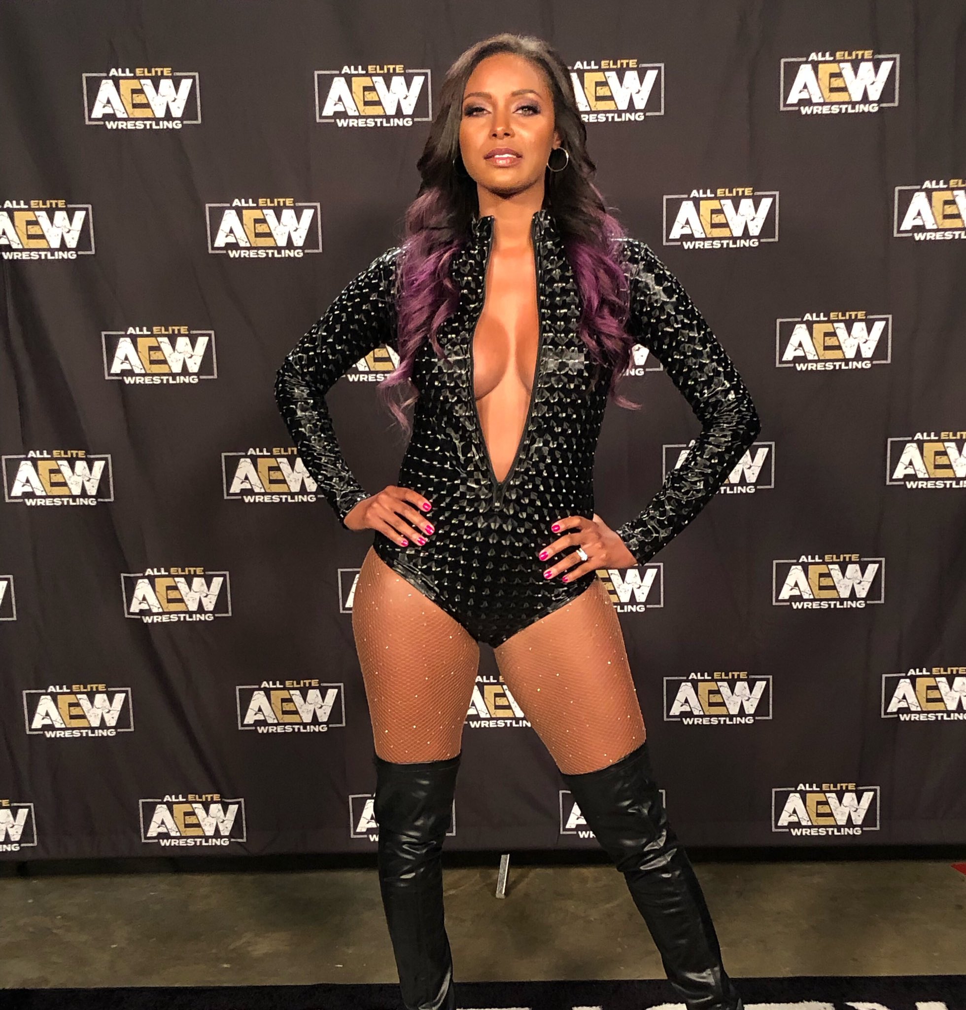 Brandi Rhodes on Twitter.