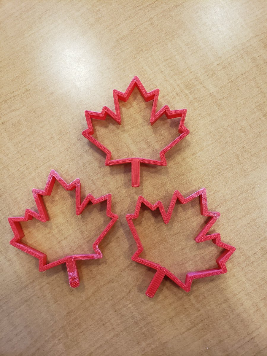 BramptonLibrary's tweet image. Happy Long Weekend! We are CLOSED TOMORROW for Canada Day and OPEN TODAY. Discover our MakerSpaces today until 6:00 pm at #ChinguacousyBranch, #FourCornersBranch and #SpringdaleBranch - what will you make? #madeit #creativeeconomy @CityBrampton @MakerBrampton