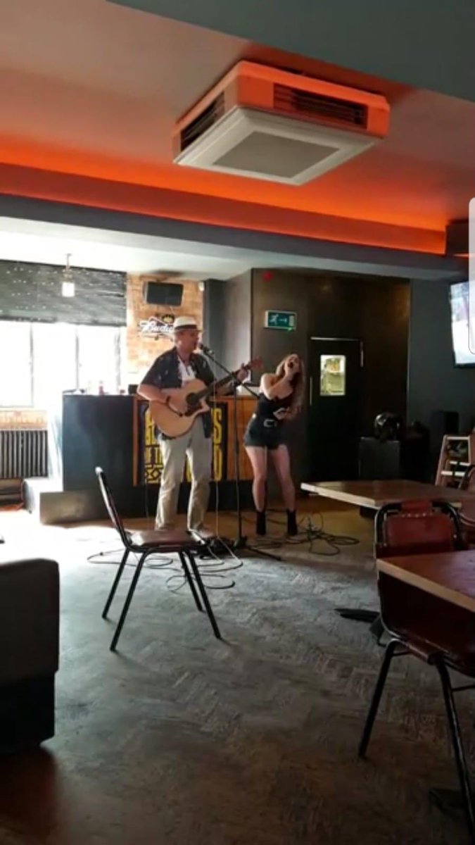 Steve O’Grady with Allie Marie Hunter at Osinskys for Rhythms of the world