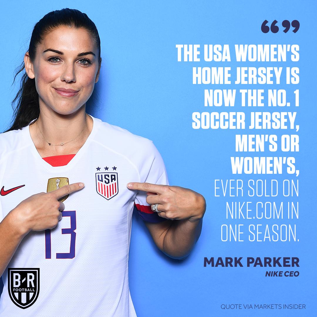 BleacherReport's tweet image. The @USWNT breaking records off the field too 🇺🇸

(via @brfootball)