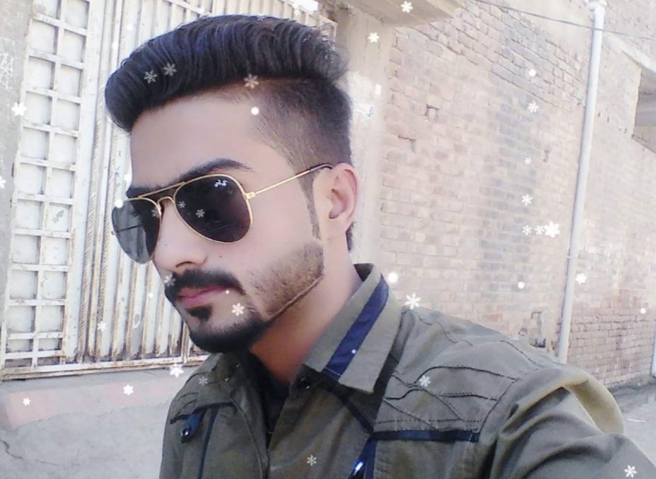 y_muzz's tweet photo. Sun_Paglii 😉👈
#Status 😎 To sirF #ShOok 😏 Ke liye Hai😉😉
WarNa #Zamane 🌍 ko #JalaNe 🔥 ke Liye To Bas #Hamary🍷 #Style 👀 Hi KaaFi hai...... MEER 😎 https://t.co/BCiWQfDgmI