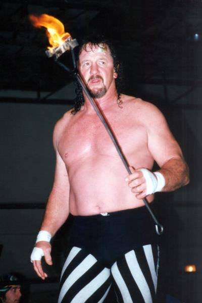 Happy 75th birthday to the great Terry Funk!! Here s a throwback shot from around 1995! 