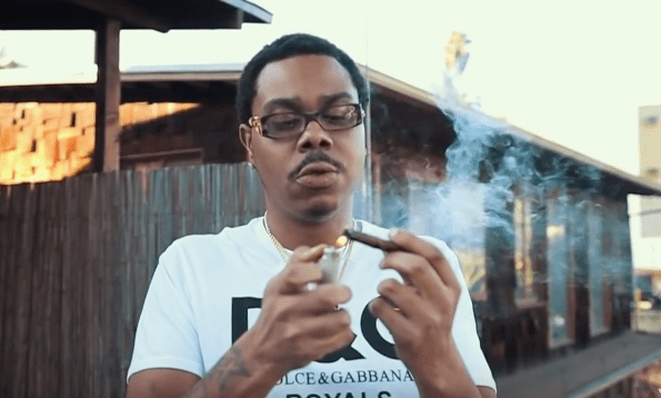 Ownthewave_'s tweet photo. .@FlexxLugarr Talks New Music and Describes His Music in 3 Words https://t.co/tkopuS7xpx https://t.co/M6OfIiToOQ