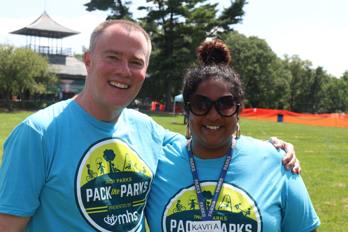 IndyMayorJoe's tweet photo. With another successful #PackTheParks in the books, thank you to the men and women of @IndyParksandRec who make this event possible. They are the lifeblood of Indy Parks, working long hours to ensure residents have a safe and enjoyable time. https://t.co/DMpza8xPGO