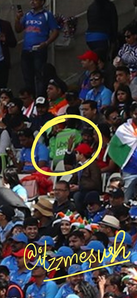 itssusmitaaa_'s tweet photo. @UberEats_IND @ICC Spotted the UberEats delivery partner. 😋🏏 

#EatsHawkEye #ContestAlert 
#INDvENG  #UberEats @ICC #EatsHomeAdvantage @UberEats_IND #CWC19

Join friends
@BibinAlexander_
@TheManish29
@Suruchi_Mehtaa3
@exynoisis
@sarmishta1991
@Rain_Man25
@TheSoberGirl https://t.co/8OXyVUaPwn