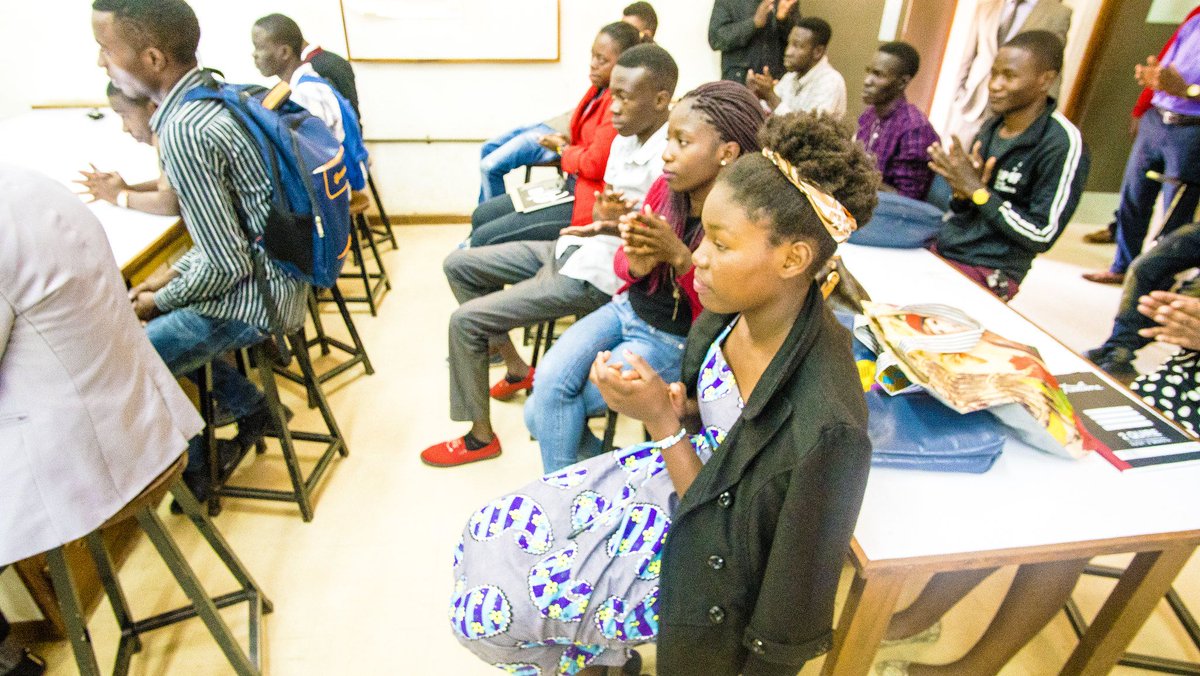 Young people are the future AND the present of Africa! 
The youth = #Africa's most valuable resource for economic transformation 👉🏿
buff.ly/2BlC2YH 

RT if you agree!