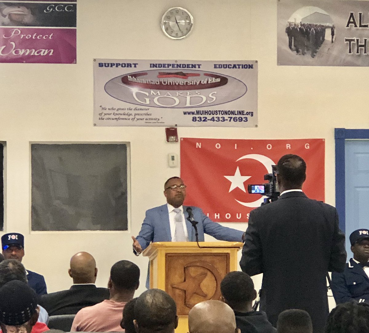 BrotherQiyam's tweet photo. “Prevention focus is when you focus on what will go wrong. Promotion focus is when we see what we can gain.”—@BroWM46 at @mosque_45 https://t.co/sXMVS1vERu