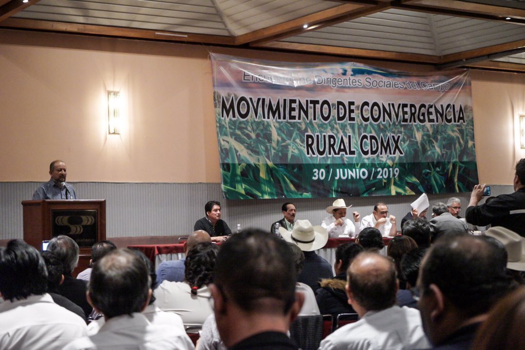 UCIN_Medios's tweet photo. Inicia #EncuentrodeDirigentesSocialesdelCampo #CDMX #ElCampoesdeTodos #FAC #UCIN ¡Presente! https://t.co/fqrm7UXP3x