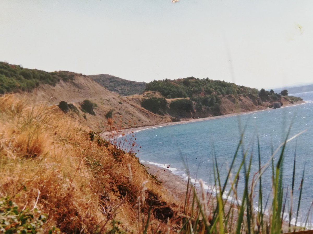 gurselakinguc's tweet photo. 1995 ler Anzac koyu https://t.co/q17VJnfN5M
